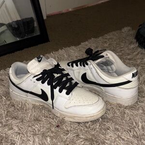 Nike reverse panda dunks 

Size 8 men’s 

No box